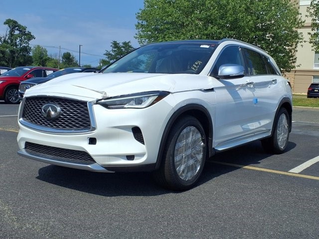 2025 Infiniti QX50 Luxe photo 3