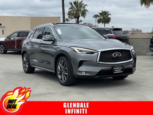 2019 INFINITI QX50 ESSENTIAL ESSENTIAL FWD Intercooled Turbo Premium Unleaded I-4 2.0 L/121 [1]