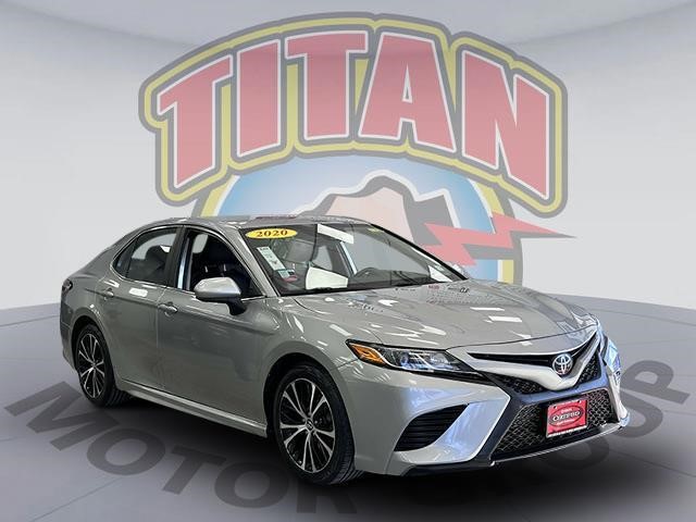 2020 Toyota Camry SE [0]