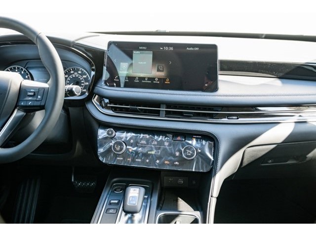 2025 Infiniti QX60 Pure photo 12