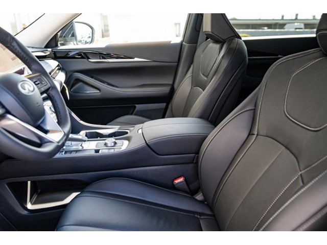 2025 Infiniti QX60 Pure photo 16