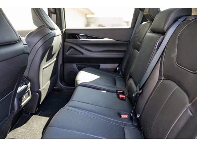 2025 Infiniti QX60 Pure photo 17