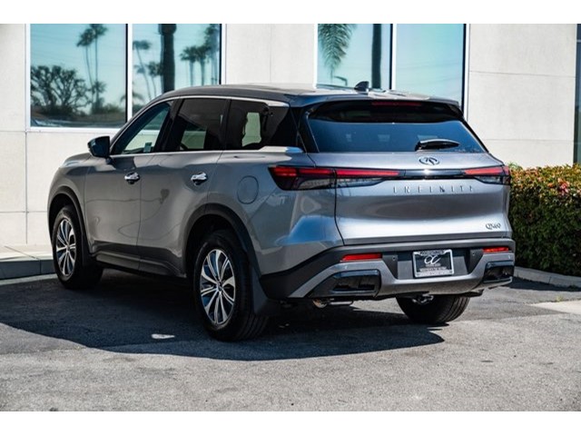2025 Infiniti QX60 Pure photo 4