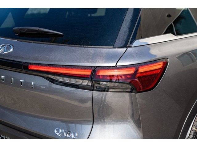 2025 Infiniti QX60 Pure photo 7