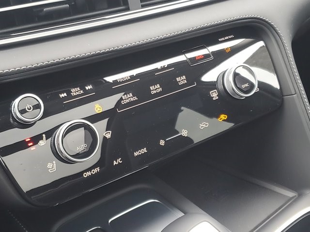 2025 Infiniti QX60 Luxe photo 9