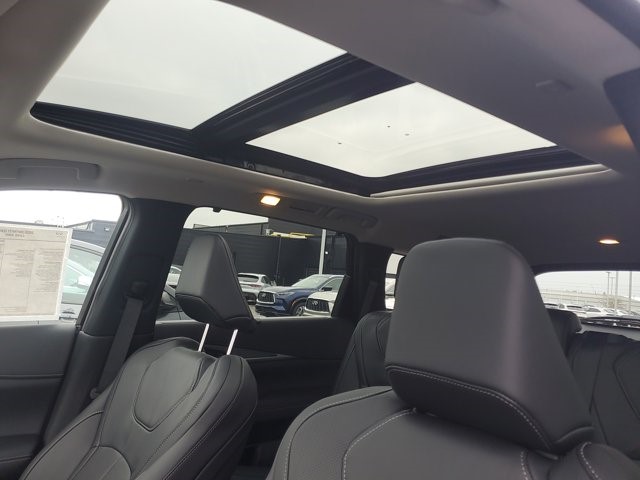2025 Infiniti QX60 Luxe photo 11