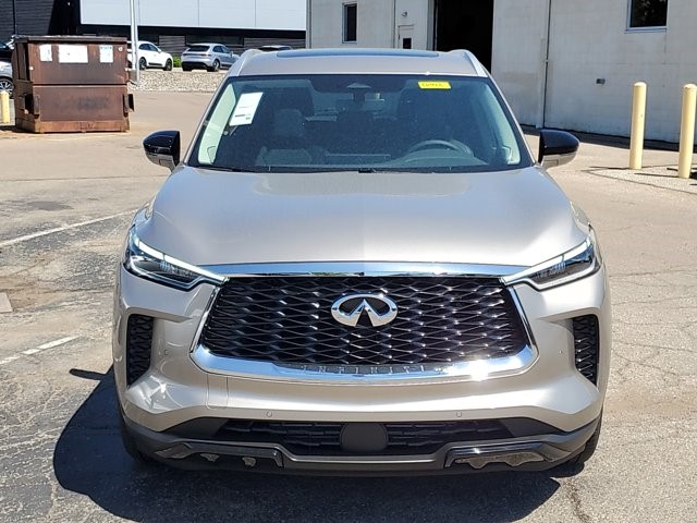 2025 Infiniti QX60 Luxe photo 4