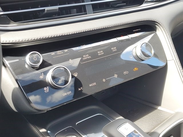 2025 Infiniti QX60 Luxe photo 7