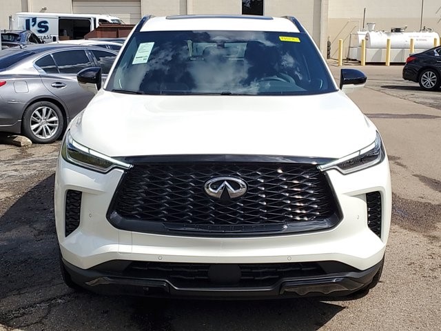 2025 Infiniti QX60 Luxe photo 2