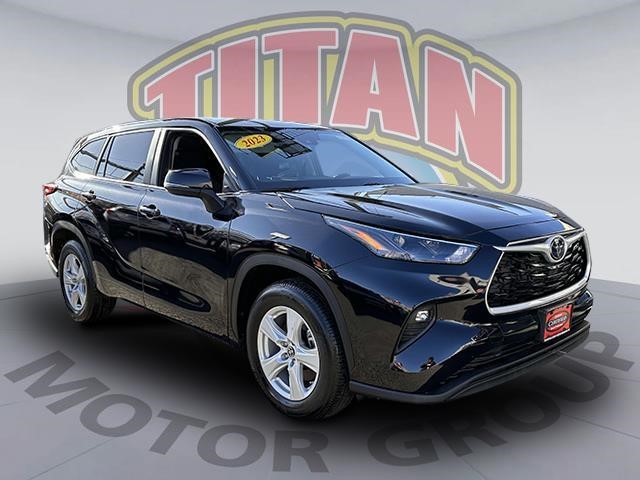 2023 Toyota Highlander LE [11]
