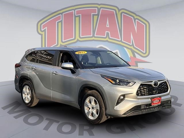 2023 Toyota Highlander LE [18]