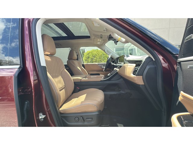 2025 INFINITI QX80 LUXE LUXE AWD Twin Turbo Premium Unleaded V-6 3.5 L/213 [8]