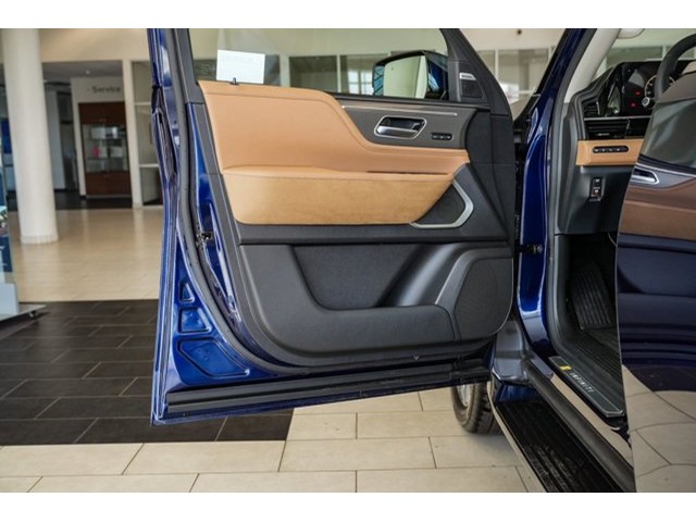 2025 Infiniti QX80 Luxe photo 18