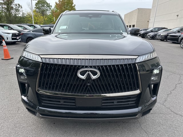 2025 Infiniti QX80 photo 2