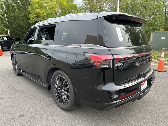 2025 Infiniti QX80 photo 5
