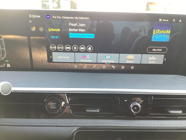 2025 Infiniti QX80 Sensory photo 12