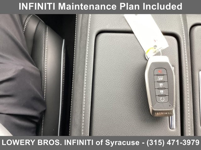 2025 INFINITI QX80 Sensory 4WD - Photo 19
