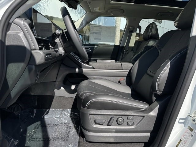 2025 Infiniti QX80 Sensory photo 16