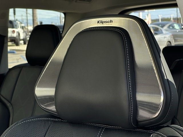 2025 Infiniti QX80 Sensory photo 18