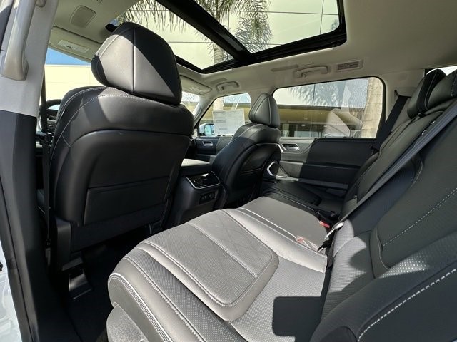 2025 Infiniti QX80 Sensory photo 21