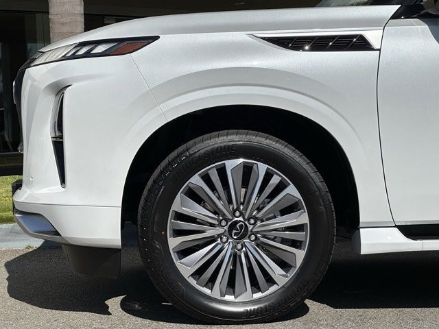 2025 Infiniti QX80 Sensory photo 3