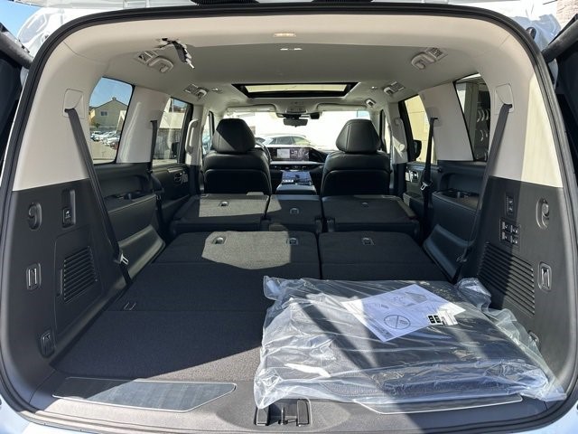2025 Infiniti QX80 Sensory photo 25