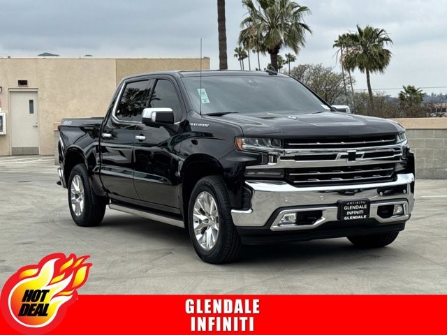 2019 Chevrolet Silverado 1500 LTZ 4WD Crew Cab 147" LTZ Gas V8 6.2L/376 [1]
