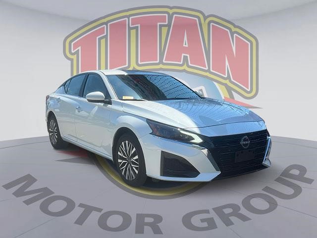 2023 Nissan Altima SV Intelligent AWD [2]