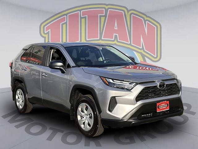 2024 Toyota RAV4 LE [5]