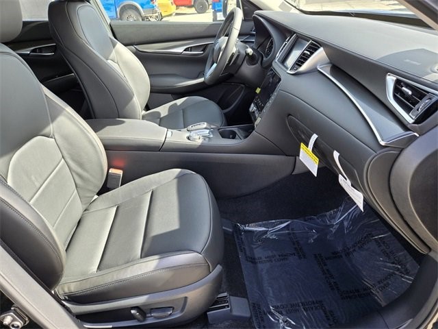 2025 Infiniti QX50 Luxe AWD photo 18