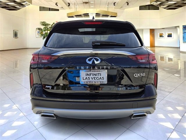 2025 Infiniti QX50 Luxe AWD photo 6