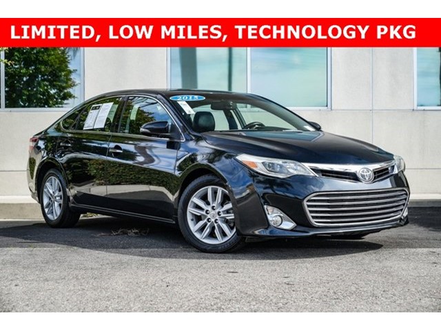 2015 Toyota Avalon  Regular Unleaded V-6 3.5 L/211 [0]