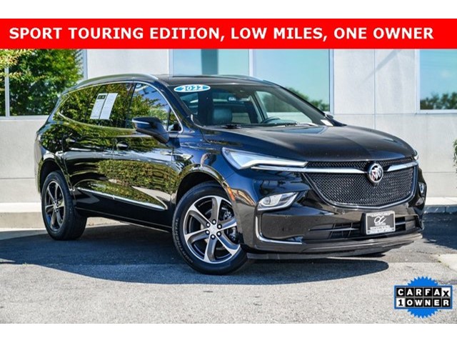 2022 Buick Enclave Essence FWD 4dr Essence Gas V6 3.6L/ [0]
