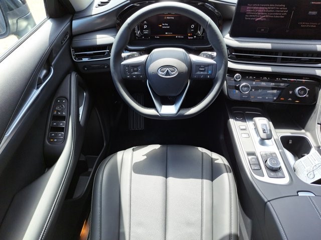 2025 Infiniti QX60 Luxe photo 6