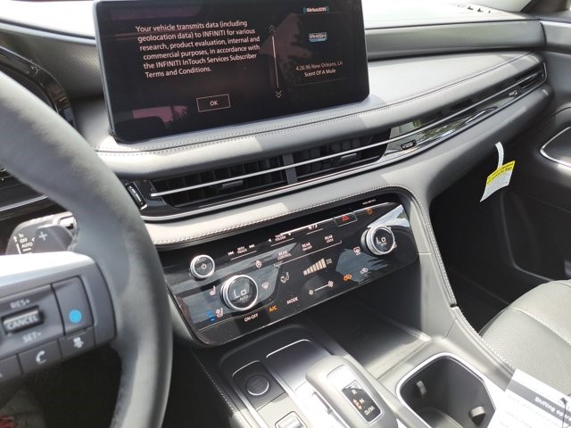 2025 Infiniti QX60 Luxe photo 8