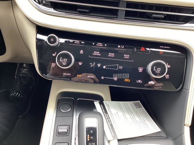 2025 Infiniti QX60 Sensory photo 15