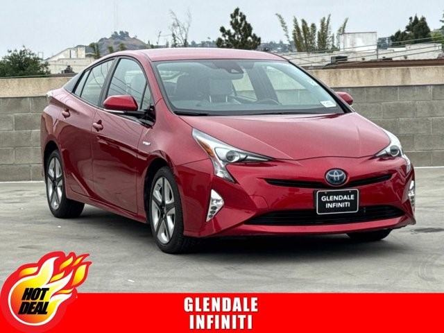 2016 Toyota Prius Three 5dr HB Three Gas/Electric I-4 1.8 L/110 [3]