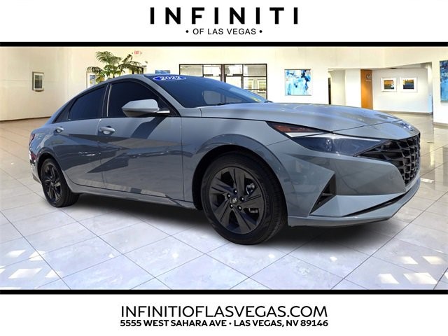 2022 Hyundai Elantra SEL SEL IVT Regular Unleaded I-4 2.0 L/122 [1]