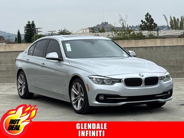 2018 BMW 3 Series 330e iPerformance 330e iPerformance Plug-In Hybrid Intercooled Turbo Gas/Electric I-4 2.0 L/122 [0]