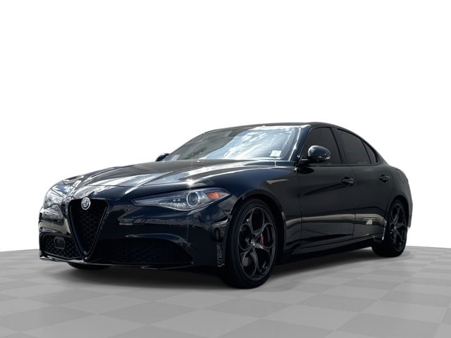 2019 Alfa Romeo Giulia Base RWD Intercooled Turbo Premium Unleaded I-4 2.0 L/122 [10]