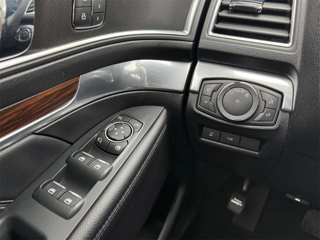 Used 2019 Ford Explorer Limited with VIN 1FM5K8F86KGA91762 for sale in Merrillville, IN