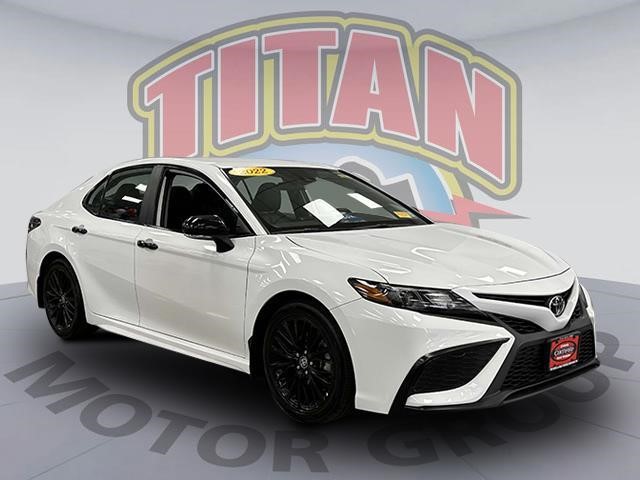 2022 Toyota Camry SE AWD [11]