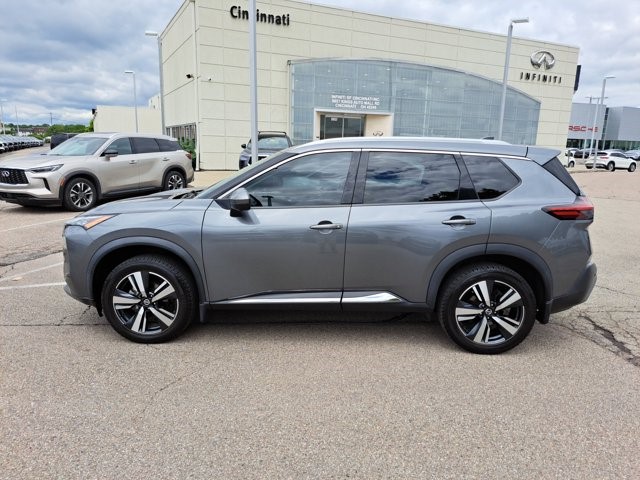 Used 2021 Nissan Rogue SL with VIN 5N1AT3CA7MC768236 for sale in Cincinnati, OH