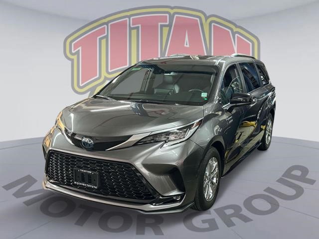 2022 Toyota Sienna XSE [2]