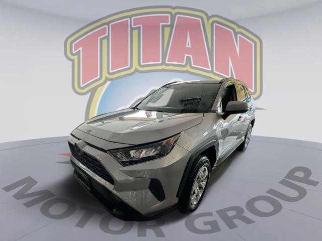 2019 Toyota RAV4 LE [3]