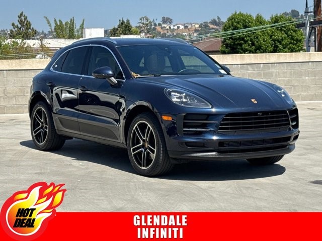 2021 Porsche Macan AWD Intercooled Turbo Premium Unleaded I-4 2.0 L/121 [0]