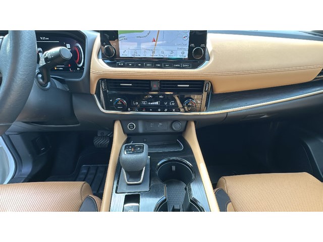 2023 Nissan Rogue Platinum AWD Platinum *Ltd Avail* Intercooled Turbo Regular Unleaded I-3 1.5 L/91 [19]