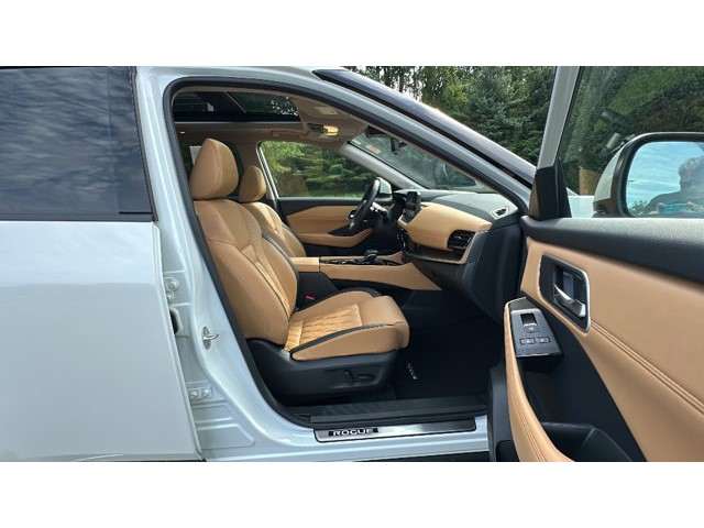 2023 Nissan Rogue Platinum AWD Platinum *Ltd Avail* Intercooled Turbo Regular Unleaded I-3 1.5 L/91 [22]