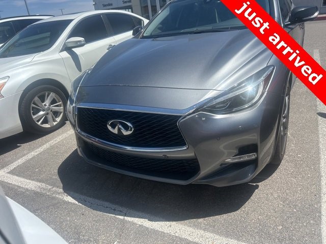 2018 INFINITI QX30 Sport Sport FWD Intercooled Turbo Premium Unleaded I-4 2.0 L/121 [0]