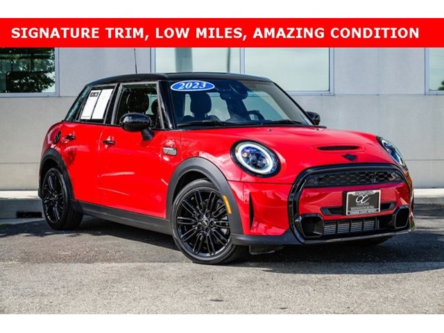 2023 MINI Hardtop 4 Door Cooper S Cooper S FWD Intercooled Turbo Premium Unleaded I-4 2.0 L/122 [0]